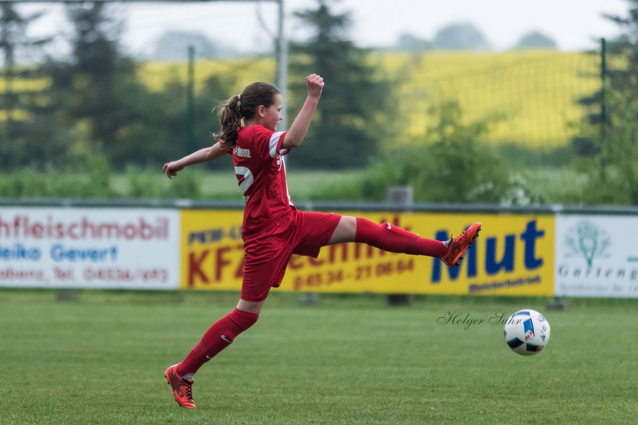 Bild 165 - wCJ SV Steinhorst/Labenz - VfL Oldesloe : Ergebnis: 18:0